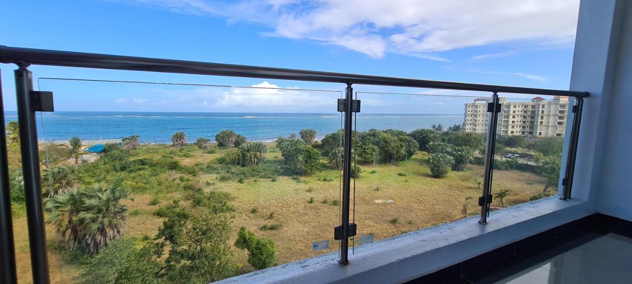 Nyali Emirates Reef Apartment Mombasa Bagian luar foto