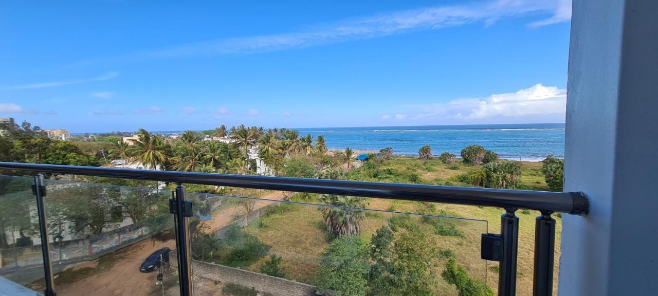 Nyali Emirates Reef Apartment Mombasa Bagian luar foto