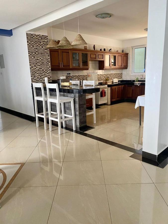 Nyali Emirates Reef Apartment Mombasa Bagian luar foto