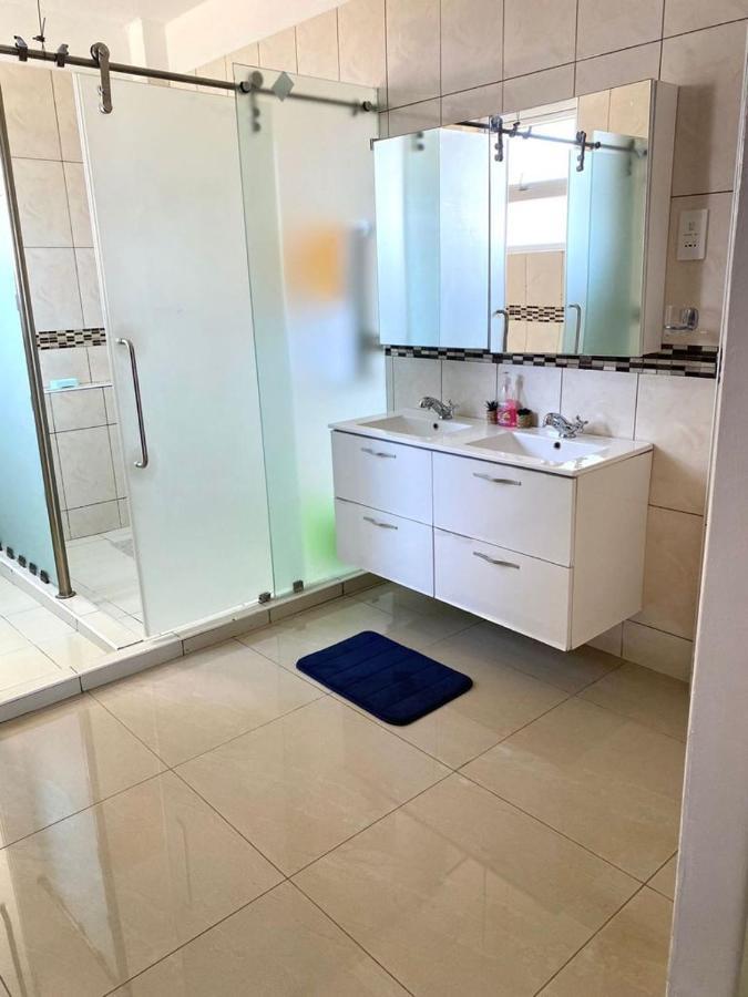 Nyali Emirates Reef Apartment Mombasa Bagian luar foto